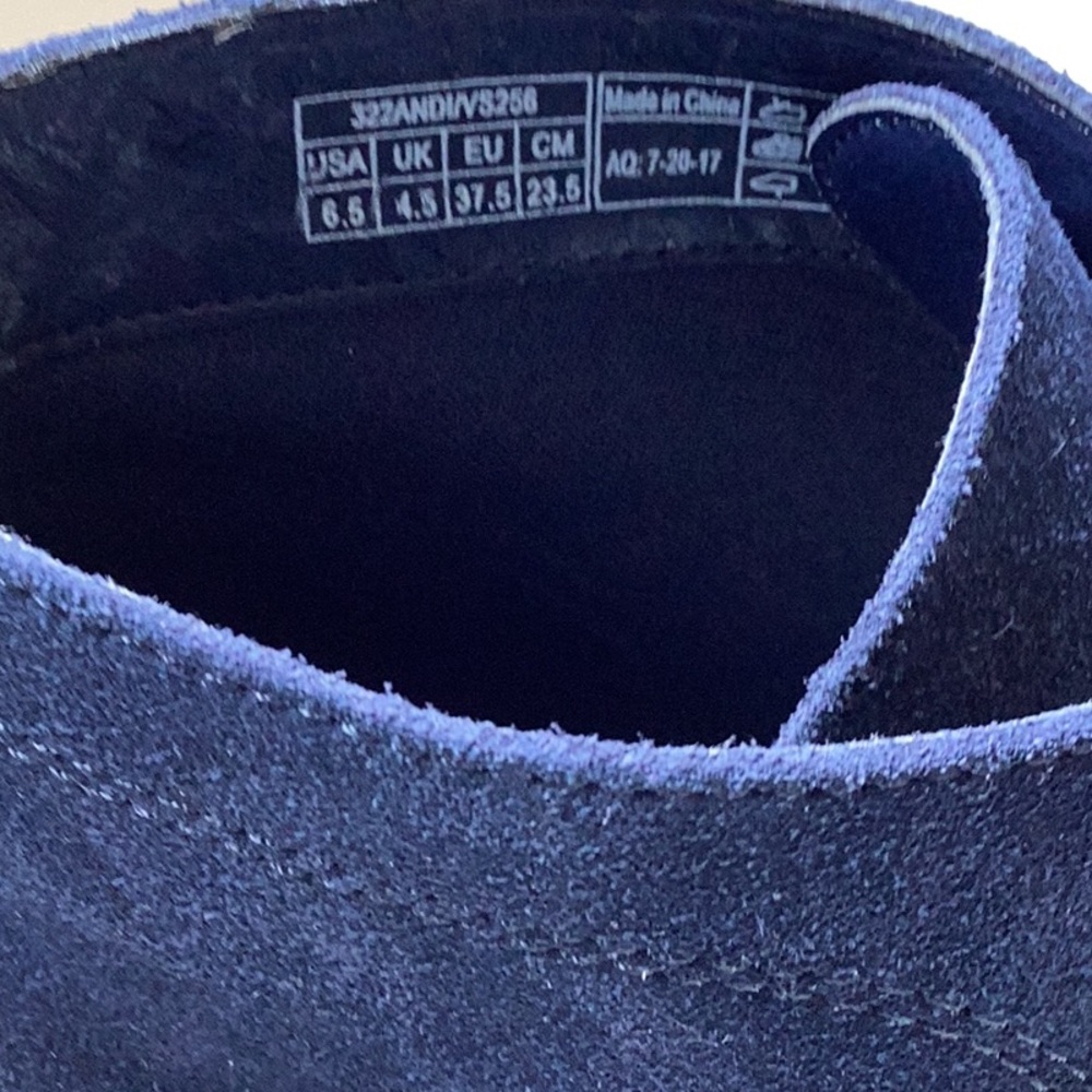VIONIC NAVY BLUE SUEDE BOOTIES - Picture 7 of 8